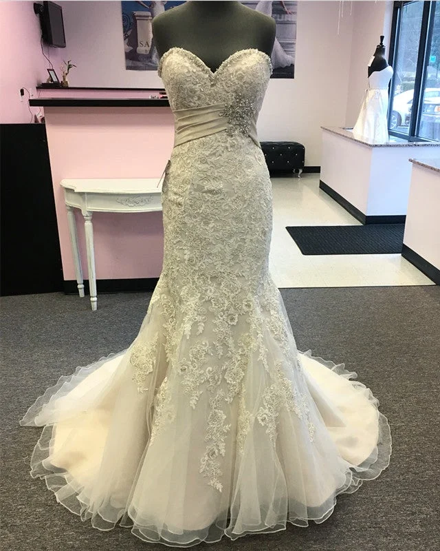 Luxurious Beaded Sweetheart Mermaid Court Train Wedding Dresses Lace Embroidery Simple Satin Gown