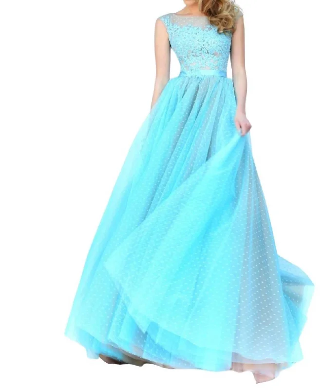 Laced Prom Dress In Light Blue/nude Lace Dress Twirl